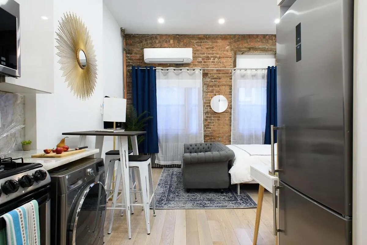 62-2B New Studio Prime Ues W&D In Unit New York United States