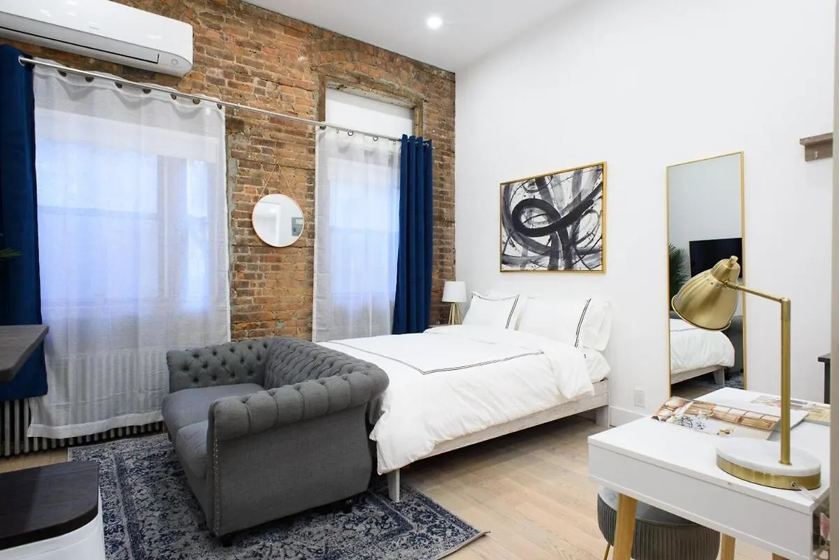 62-2B New Studio Prime Ues W&D In Unit location