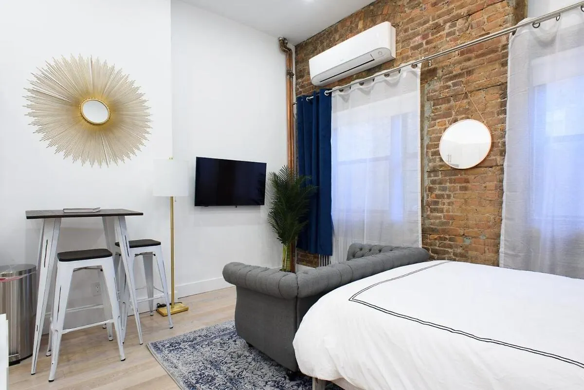 62-2B New Studio Prime Ues W&D In Unit New York United States